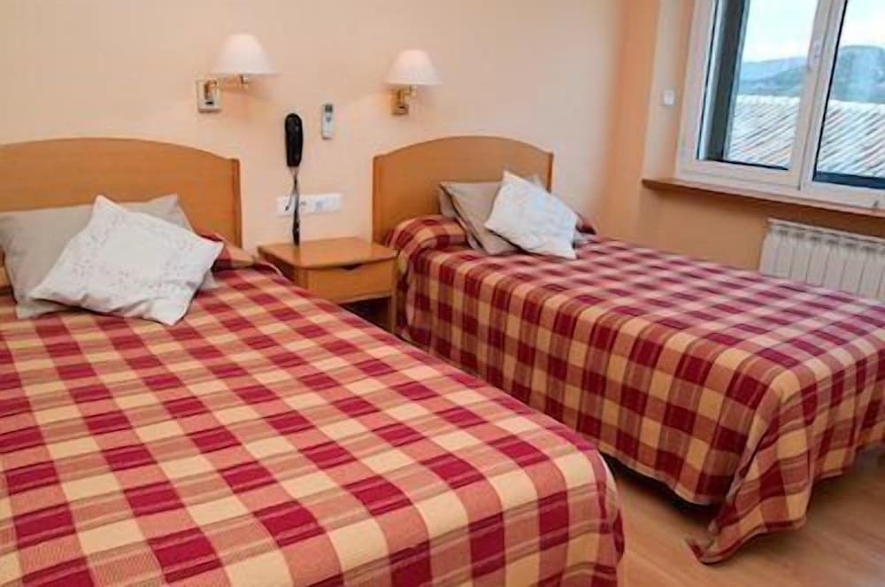 Double Room, 2 Twin Beds photo 3