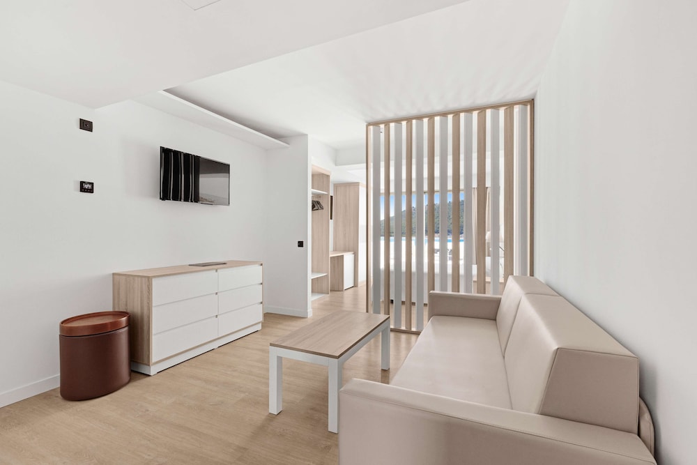 Junior Suite, Terrace, Sea View - Photo 2