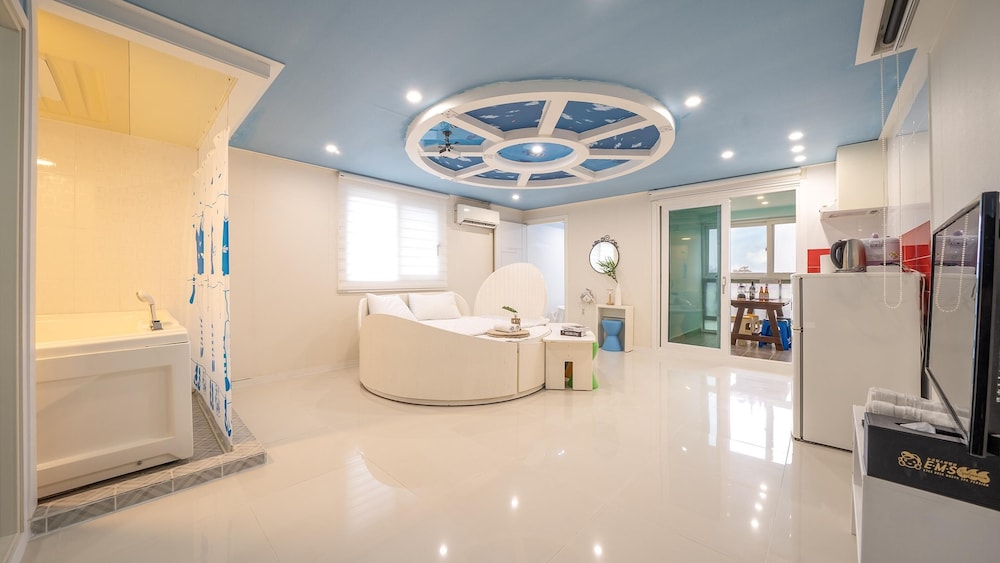 Basic Room, 1 Bedroom (305)