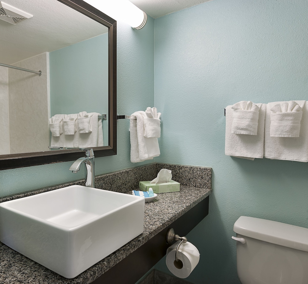Dunes Pool View Mini Suite photo 3