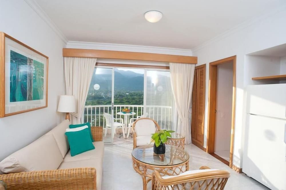 Junior Suite, 1 Bedroom, Garden View photo 2