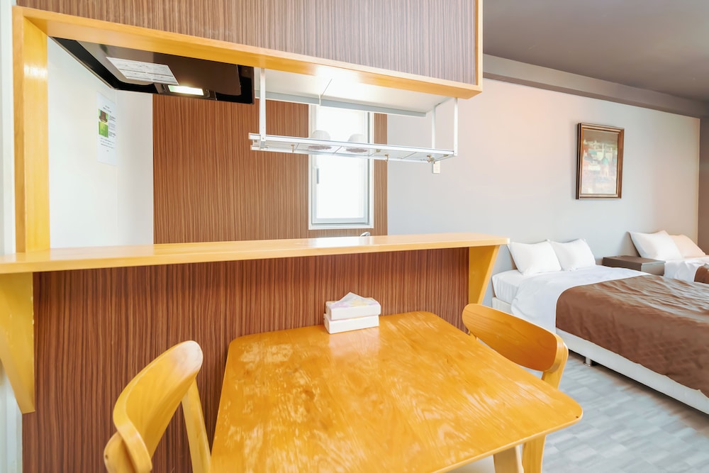 Mr. Kinjo inn D-buil, Billede 14