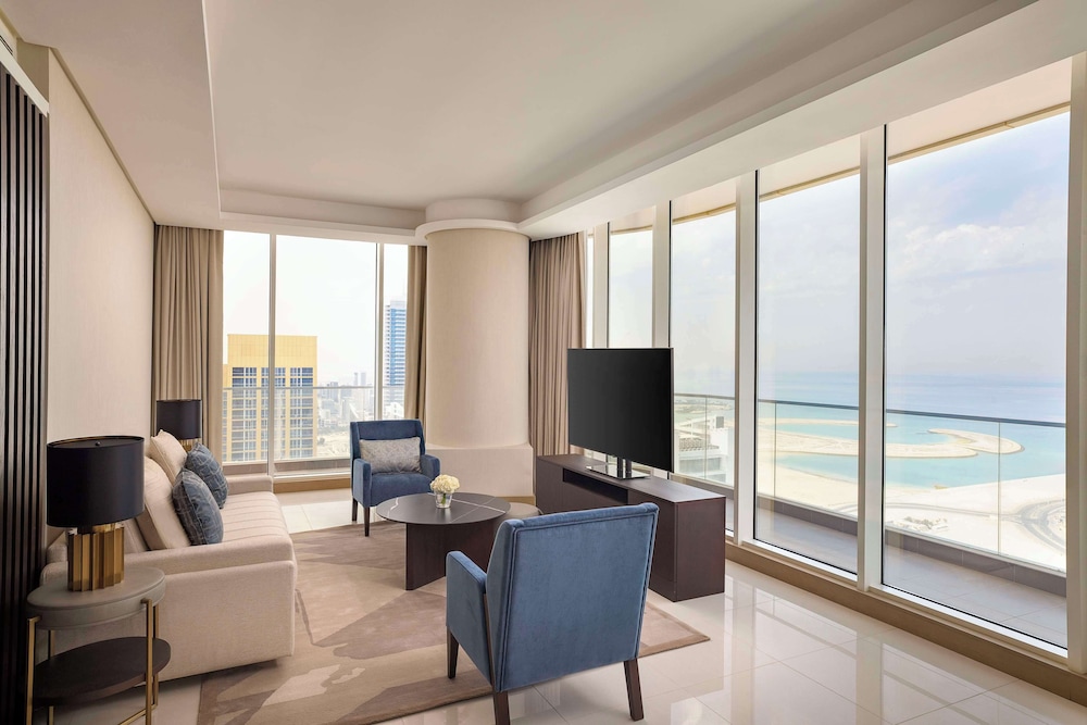 Suite, 3 Bedrooms, Balcony, Sea View