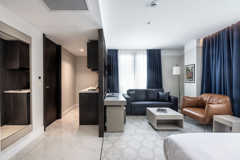 Superior Studio Suite photo 2