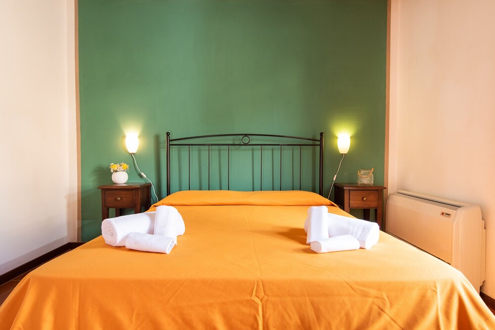 Family Apartment, 2 Bedrooms (Family Pool Suvereto Trilo Ground) photo 3
