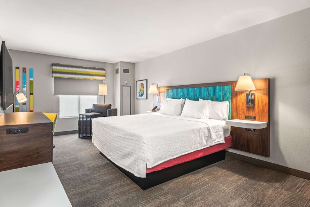 One King Bed - Photo 3