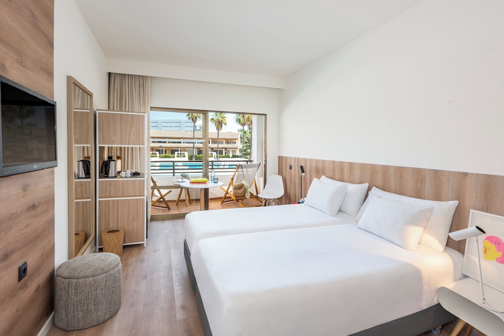 Innside, Habitación, Vista a la Piscina