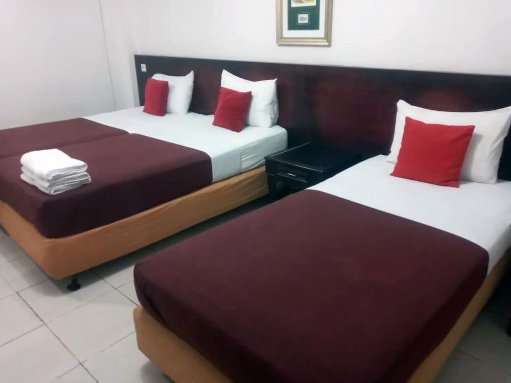 Basic Triple Room, Non Smoking - Photo 3
