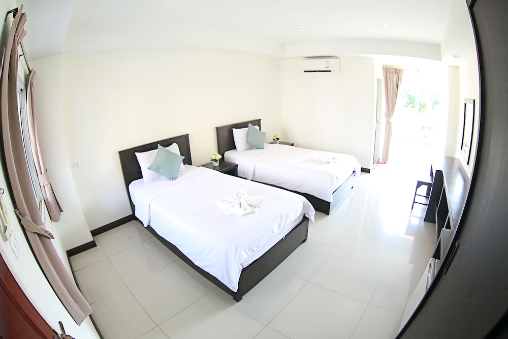 Standard Twin Room photo 3