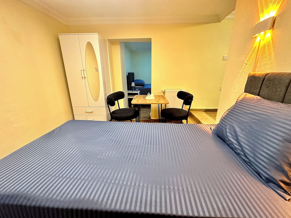 Deluxe Triple Room photo 2