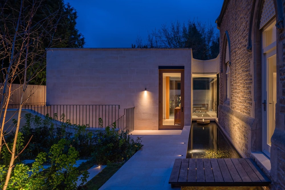 Stunning 5 bed Fulham Home w Indoor Pool Sauna and Private Garden, Photo 70