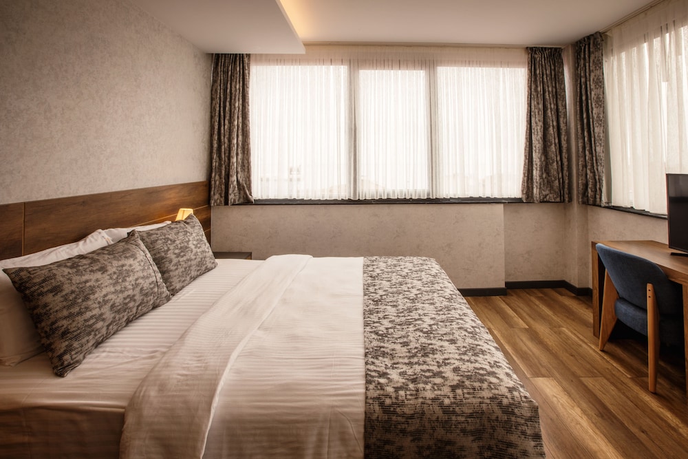 Suite, 2 Bedrooms, Sea View photo 3