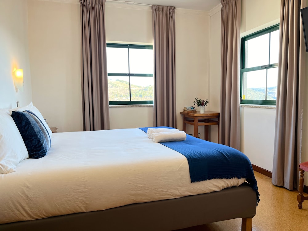 Panoramic Double or Twin Room photo 1