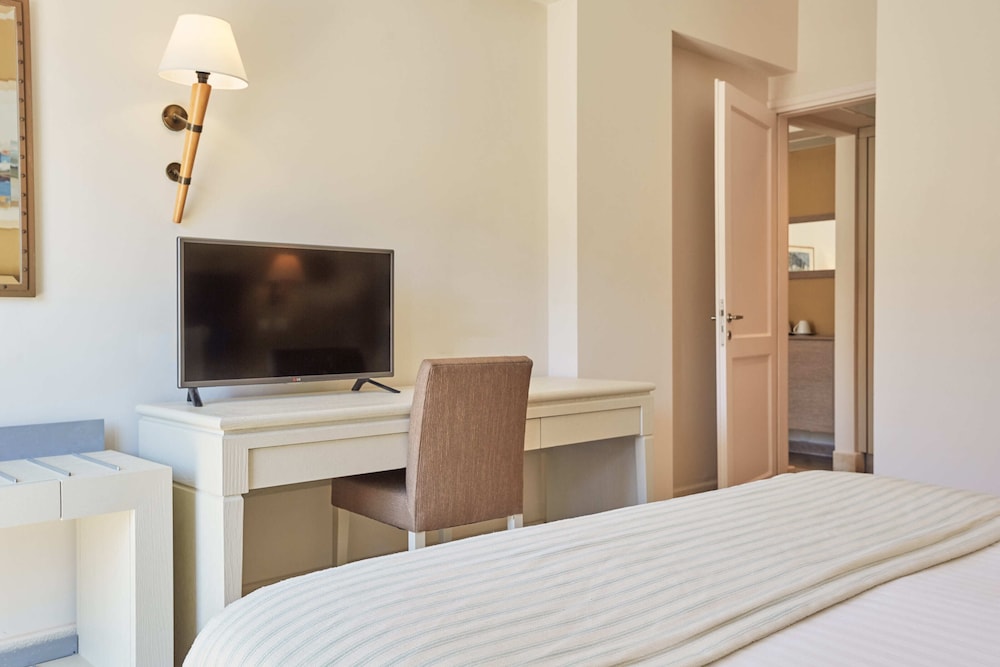 Suite (AD) - Photo 2