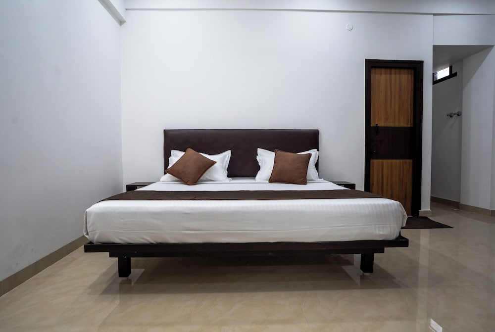 Standard Double or Twin Room, Balcony, City View