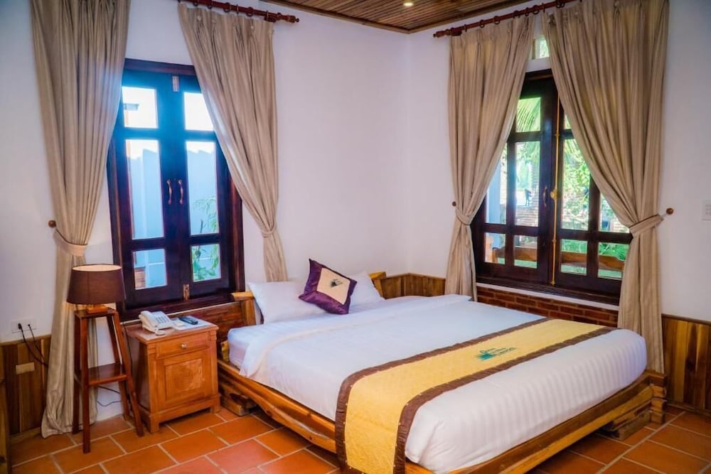 Double Bungalow with Pool View photo 2