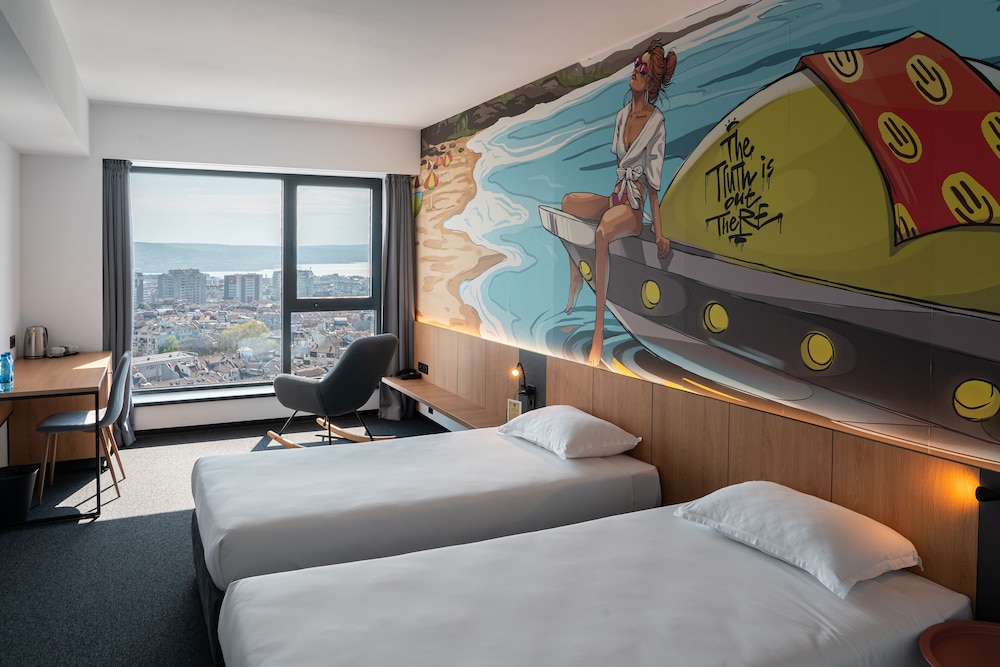 Panoramic Double or Twin Room, Lake View photo 1