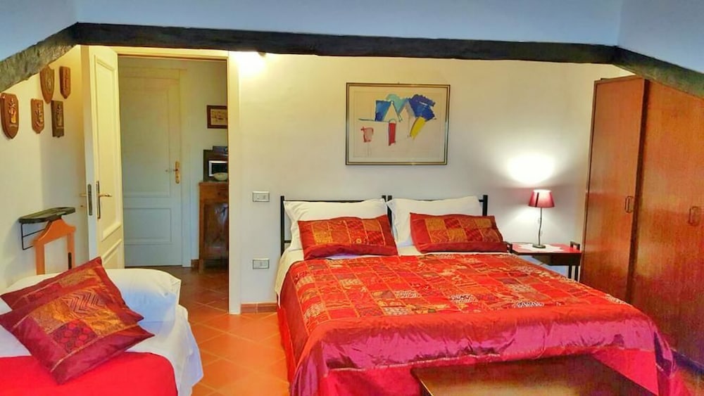 Triple Room, Private Bathroom (External)