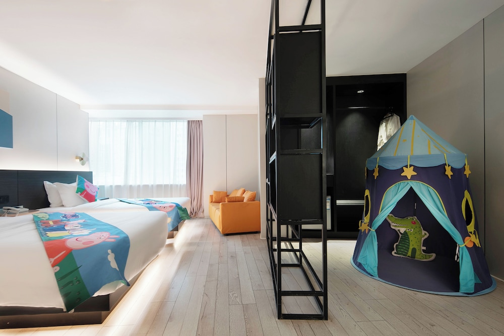 Family Twin Room, 1 Bedroom, City View photo 1