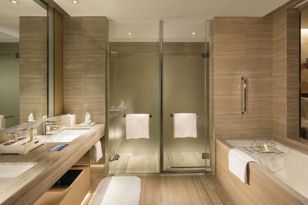 Deluxe Suite, 1 Bedroom thumbnail 5