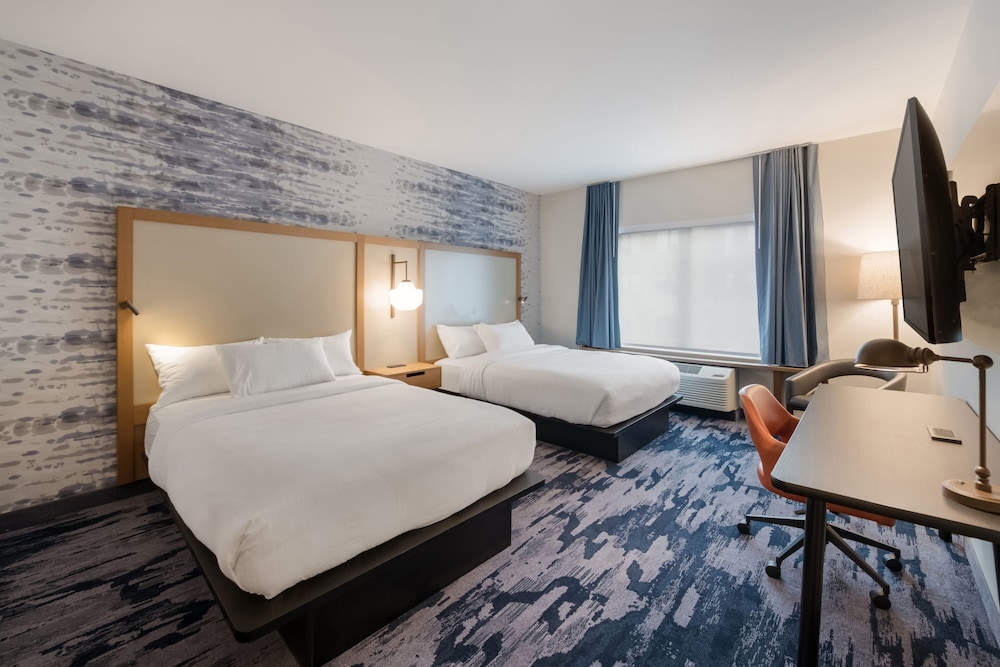 Room, 2 Queen Beds (Hearing Accessible) - Photo 1