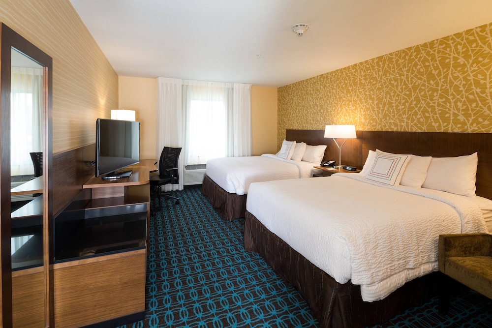 Room, 2 Queen Beds photo 1