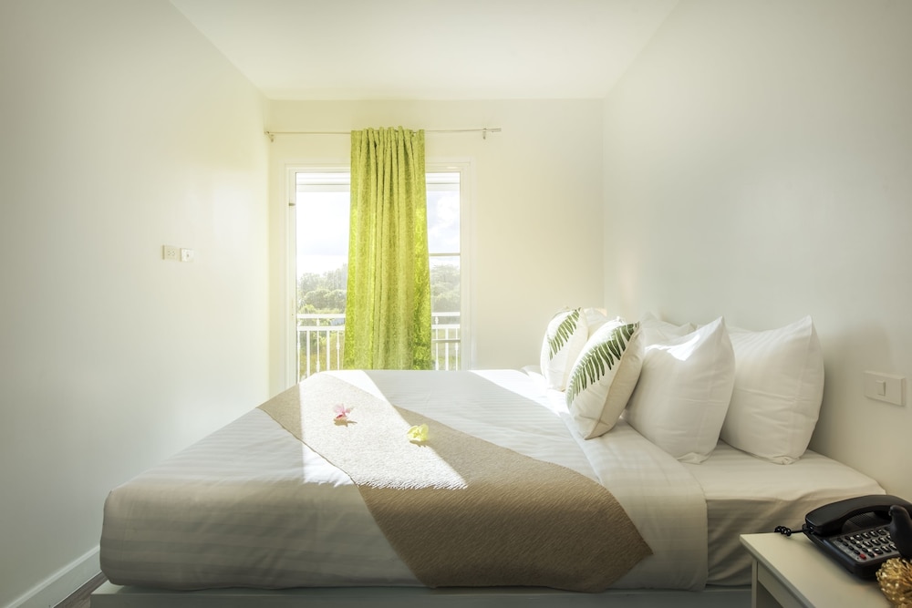 1 Bedroom Suite photo 3