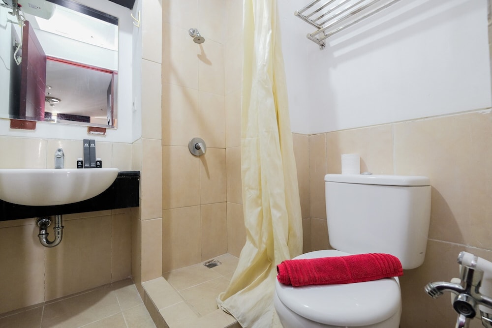 Room - Photo 2