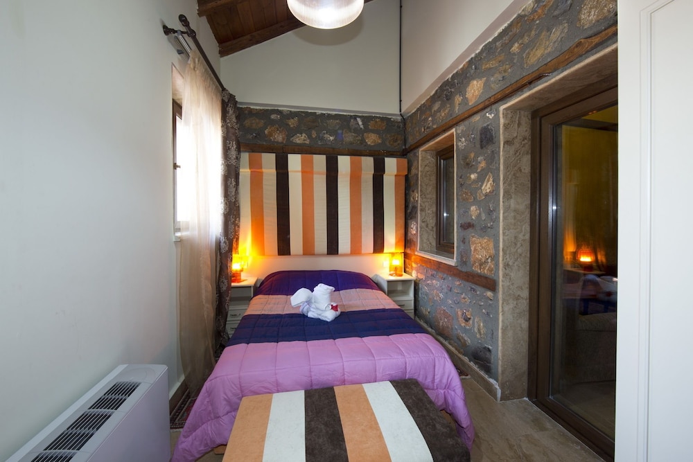 Deluxe Suite photo 2