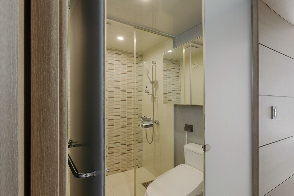 Junior Suite Partial Ocean View - Photo 5
