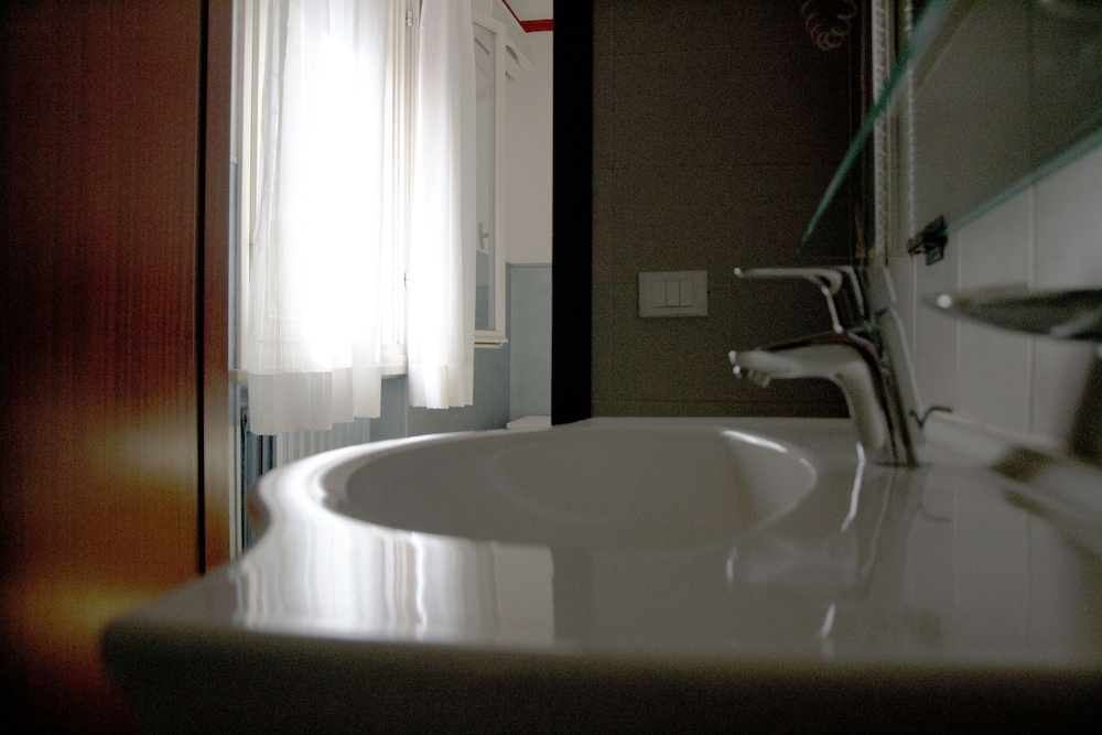Quadruple Room - Photo 3