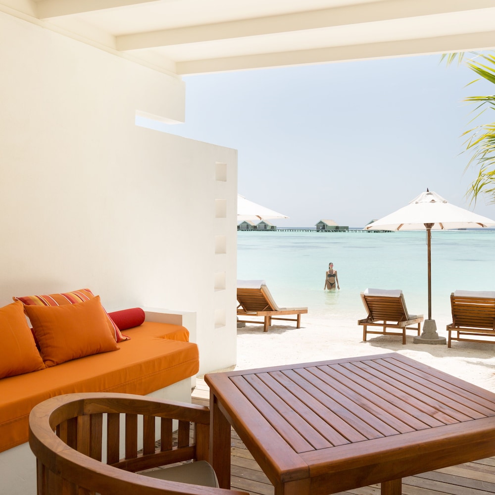 Family Room (Lagoon Pavilion) - Photo 12