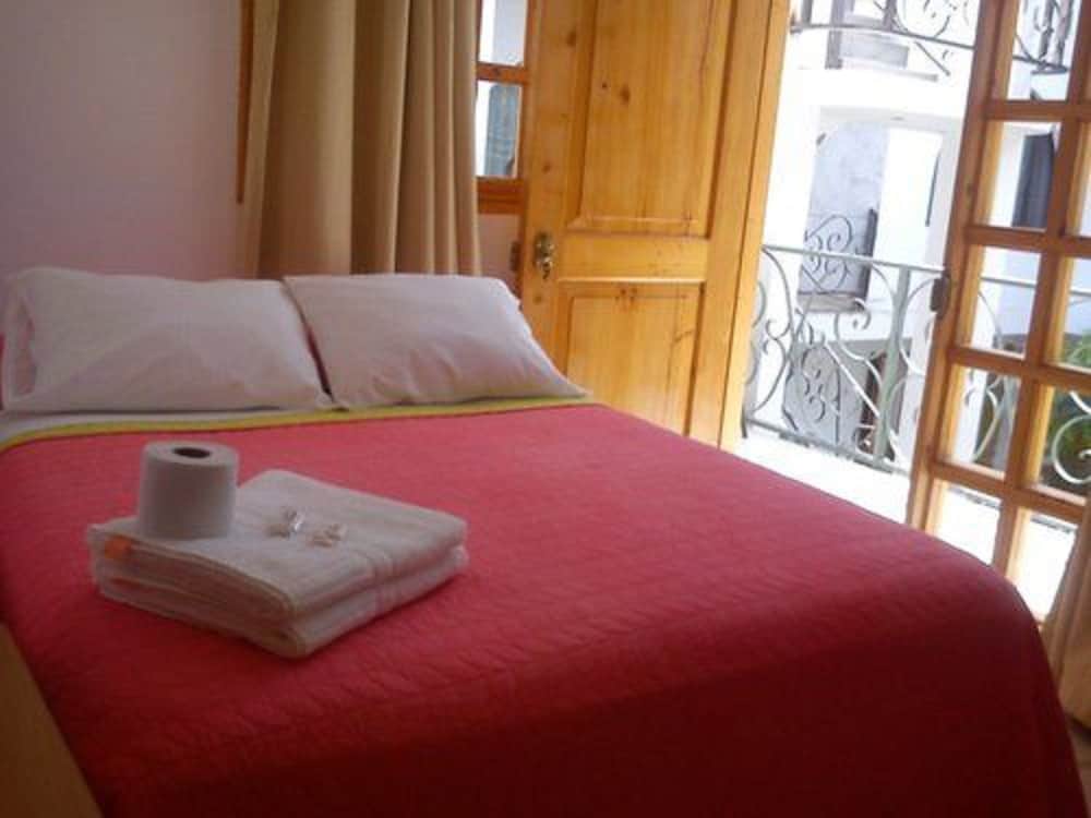 Double Room, 1 Queen Bed photo 1