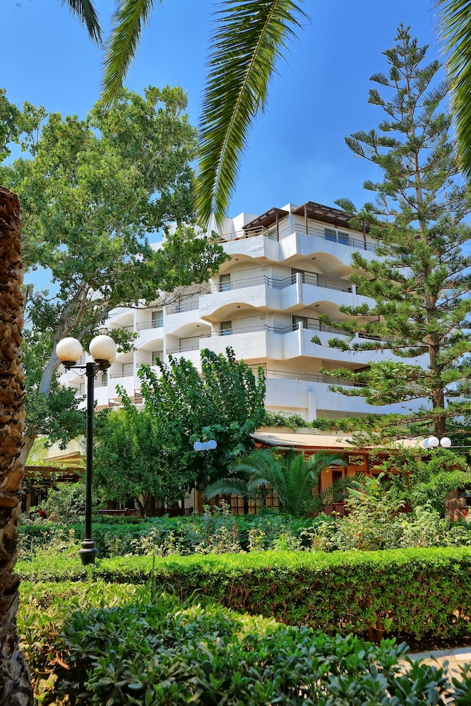 Double or Twin Room, Garden View photo 3