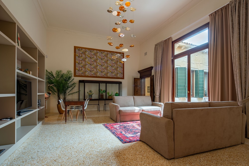 Luxury Apartment photo 1