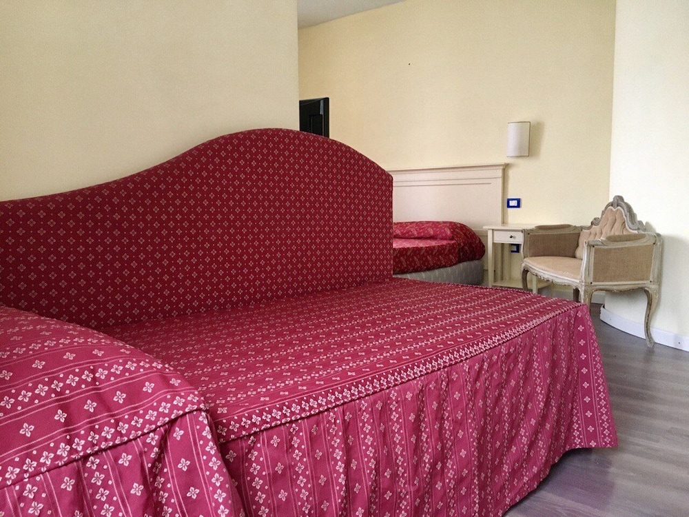 Triple Room, Lake View photo 3