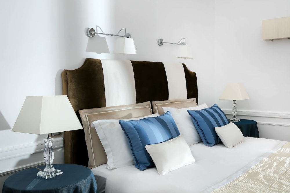 Standard Double Room - Photo 2