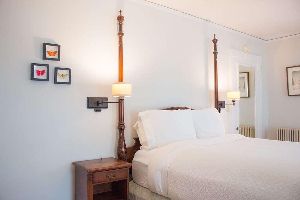 Elijah Glover Room photo 3