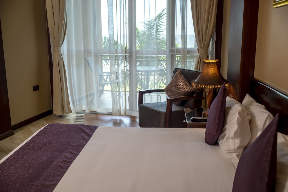 Room, 1 Queen Bed (Balcony) photo 3
