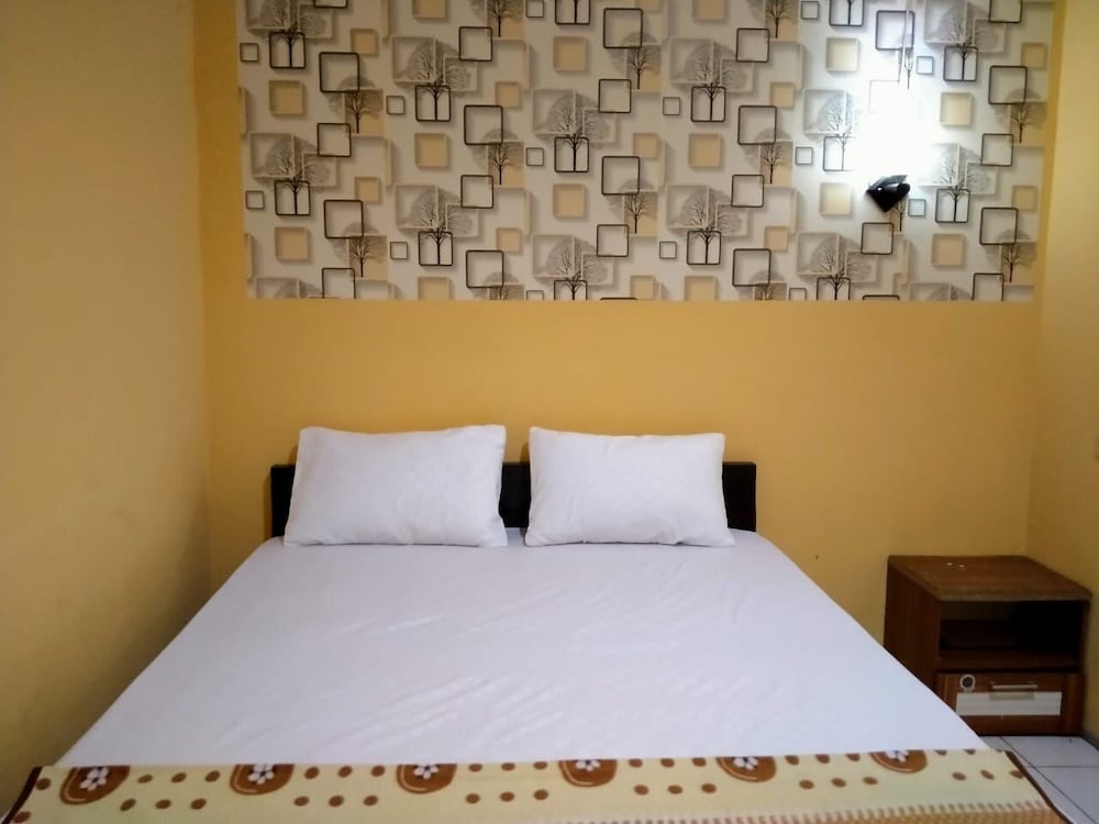 Standard Room - Photo 1