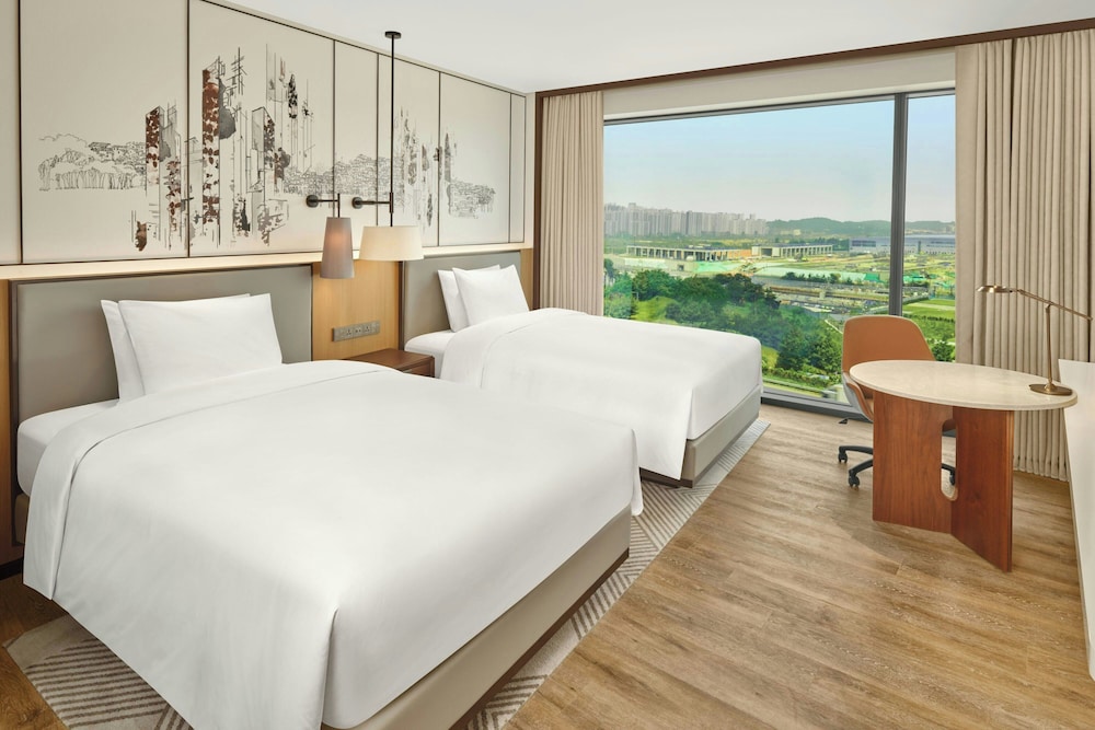 Deluxe Room, 2 Double Beds, Non Smoking, Garden View