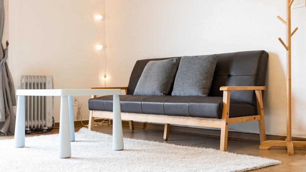 Basic Room, 1 Bedroom (103 (Studio / Pet Friendly)) - Photo 11
