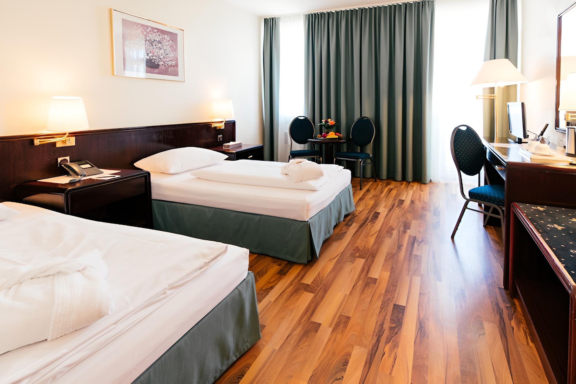 Business Twin Room photo 1