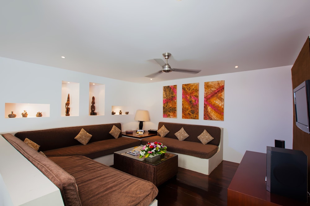 Premier Villa, 2 Bedrooms, Private Pool - Photo 12