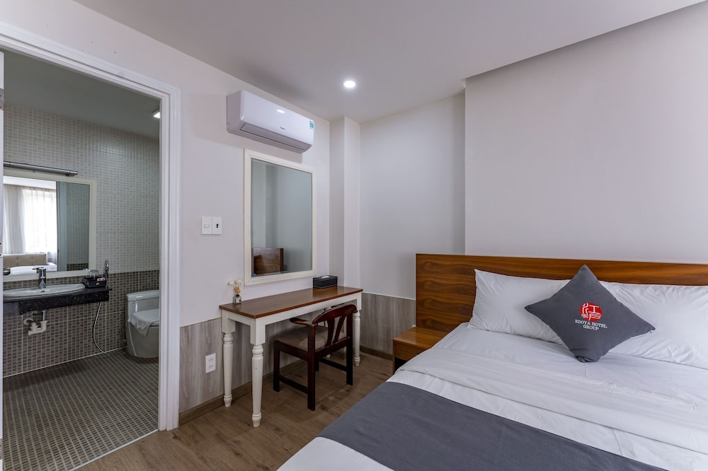 Deluxe Double Room, City View photo 2