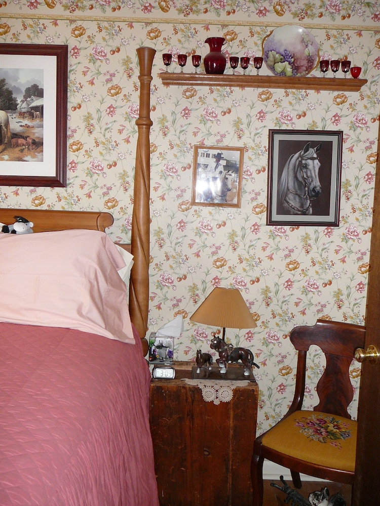 Suite, 1 Queen Bed (Suite of the Horse Dreamer) photo 2