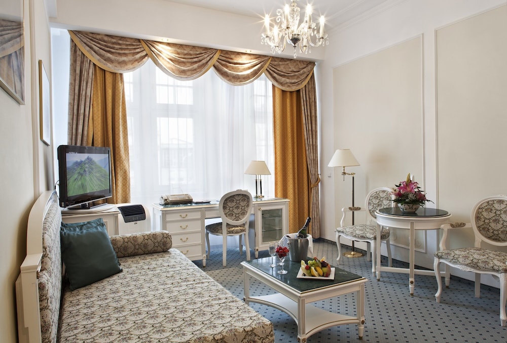 Junior Suite - Photo 6