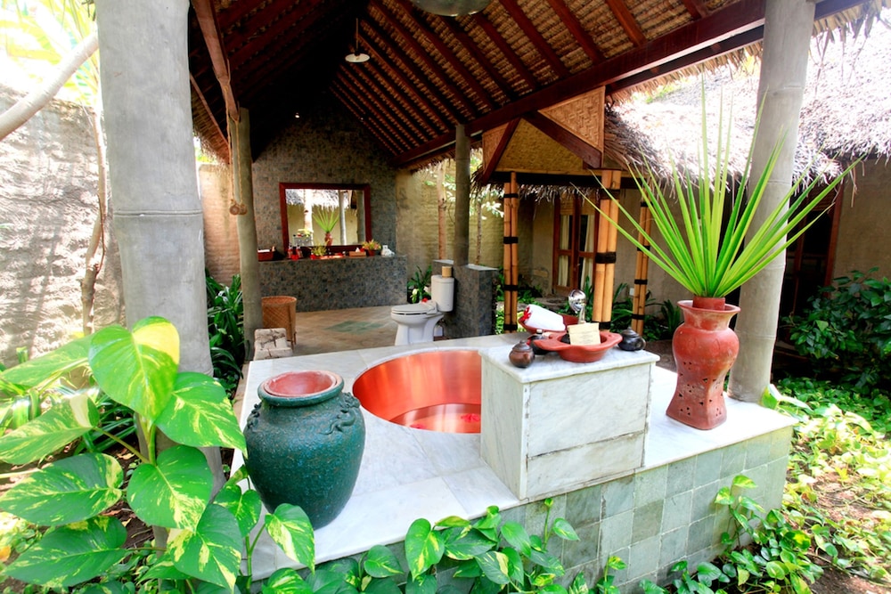 Kampong Lombok Bungalow - Photo 2