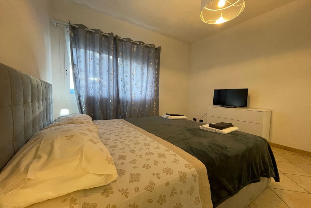 Family Apartment, Multiple Bedrooms, Mountainside (Miramare 3 LUX - Total Sea View)