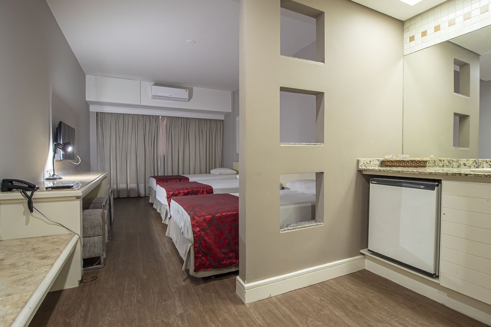 Deluxe Triple Room, 3 Twin Beds - Photo 2